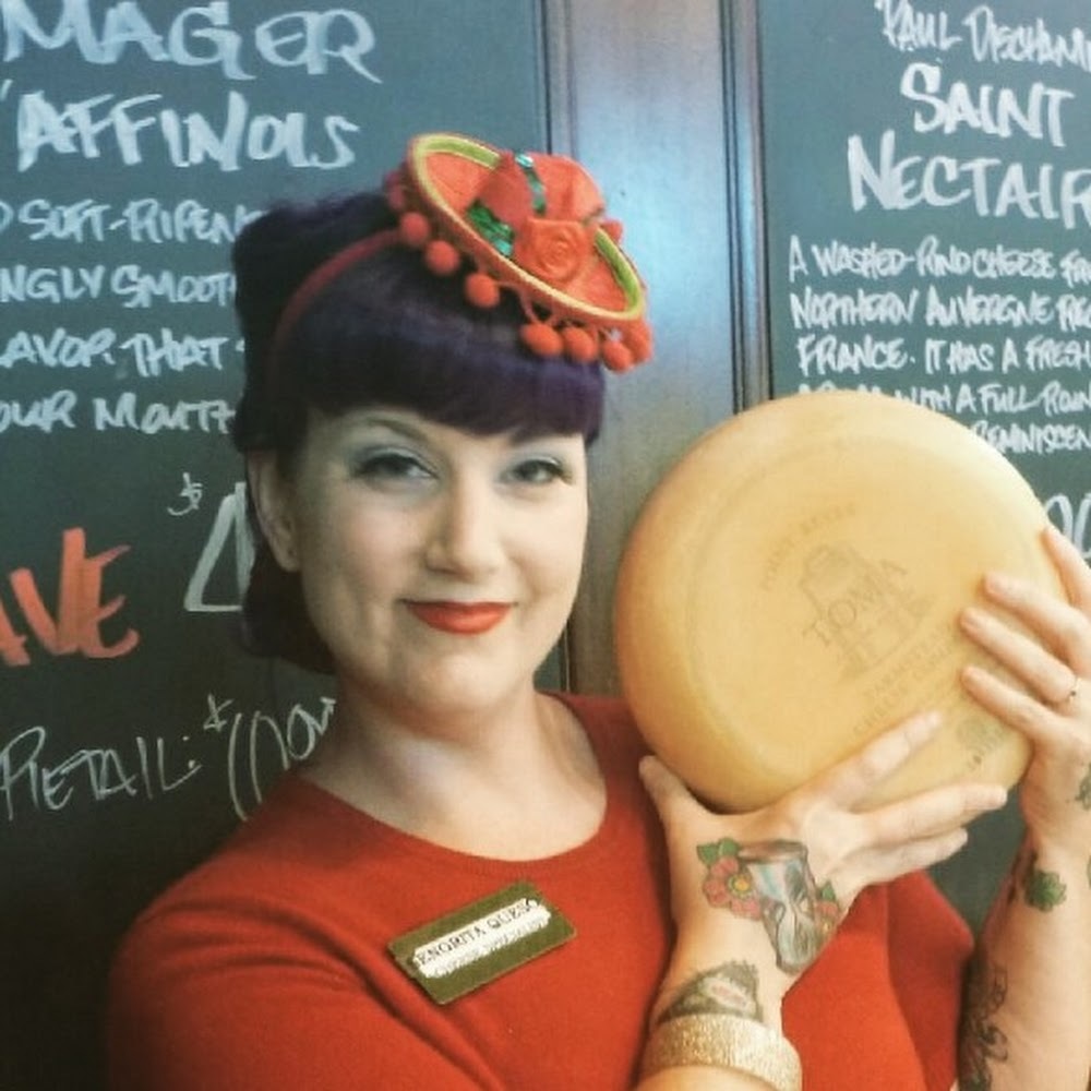 Meet your Posher, Emily